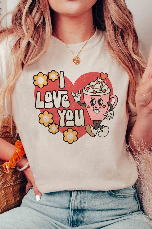 Plus Size - I LOVE YOU Graphic T-Shirt