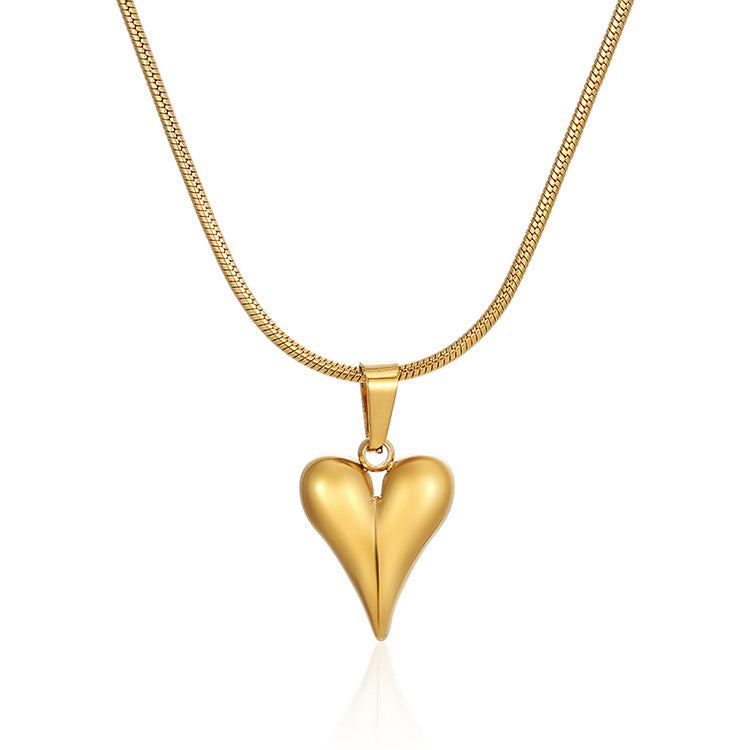 Retro Heart-shaped Necklace Stainless Steel Love Necklace For Women