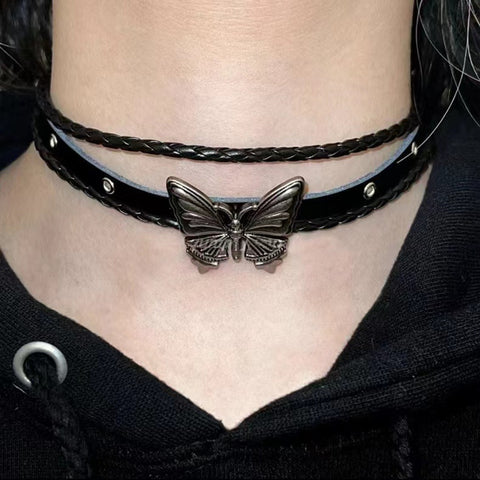 Y2g Butterfly Necklace Black Niche