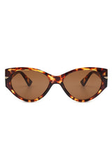 Round Retro Cat Eye Fashion Sunglasses - Vintage Style Eyewear for Women