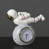 Astronaut creative children''s room bookcase desktop astronaut clock Trinket boy''s bedroom bedside decoration