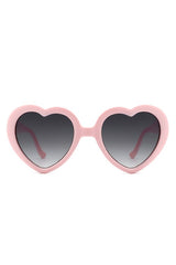 Playful Mod Clout Heart Shape Fashion Sunglasses