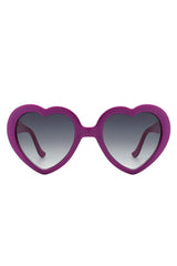 Playful Mod Clout Heart Shape Fashion Sunglasses