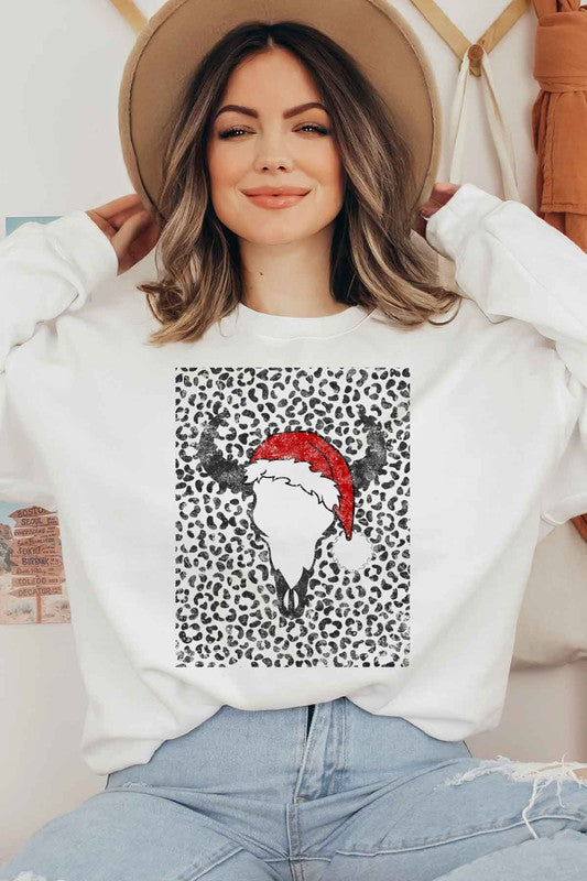 Cattle Christmas Graphic Sweatshirt - Holiday Cow Print Pullover for Women and Men