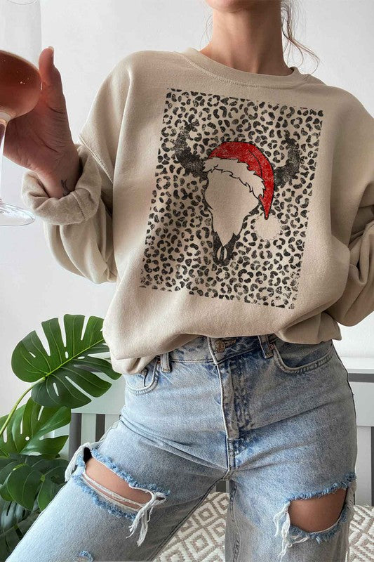 Cattle Christmas Graphic Sweatshirt - Holiday Cow Print Pullover for Women and Men