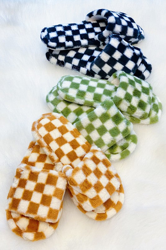 Cozy Checkered Lounge Slippers - Luxurious Comfort for Home