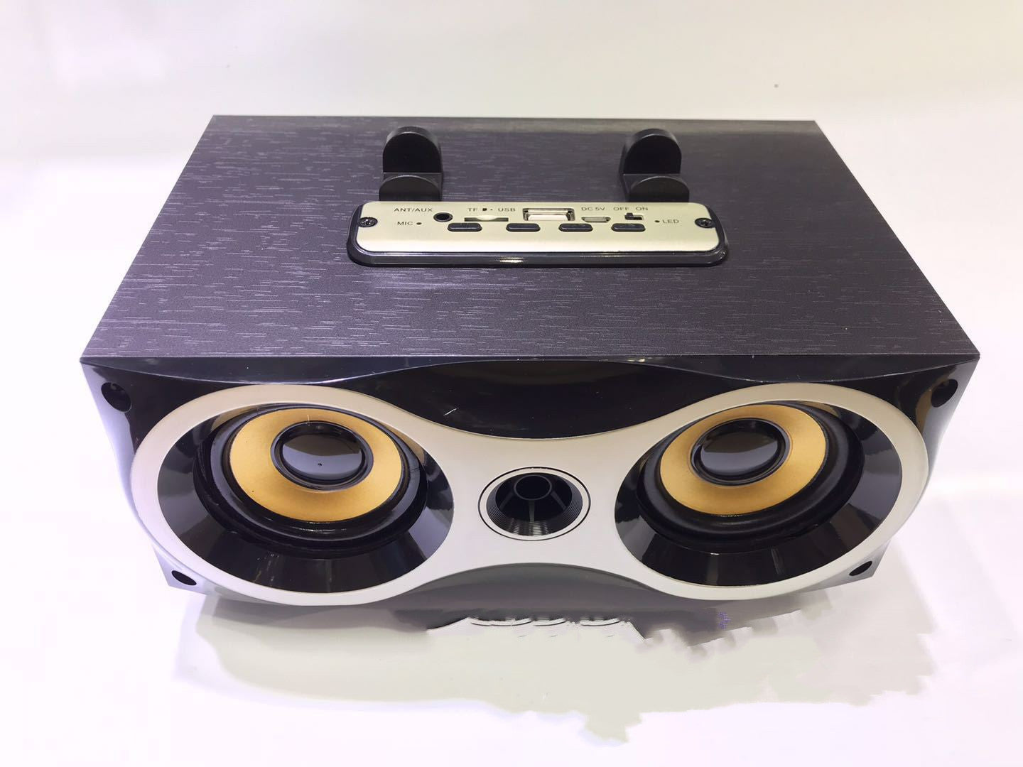 Wooden Bluetooth Subwoofer Audio Dual Speakers Retro Speaker Card