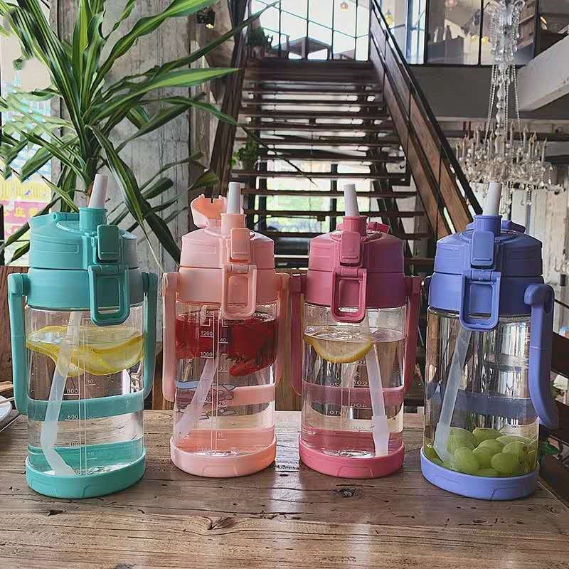Large capacity water cup fitness sports bottle