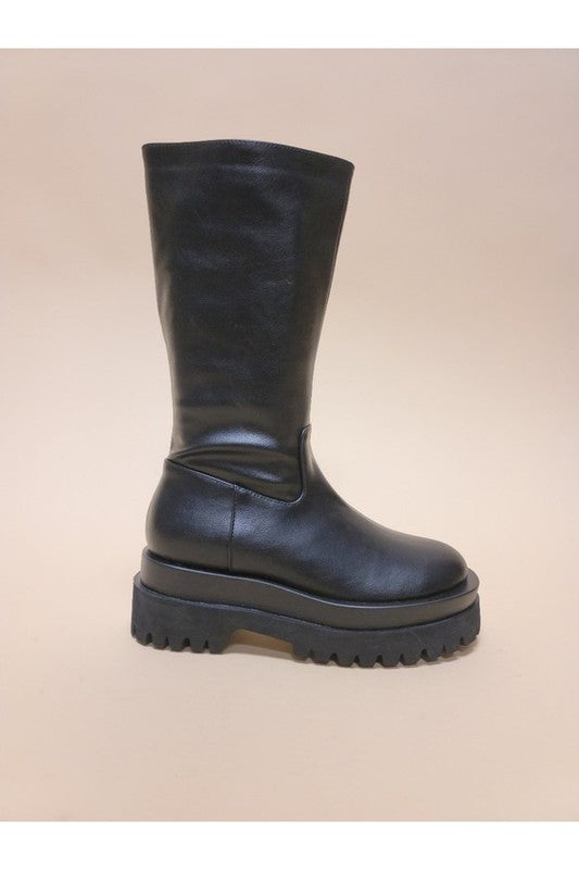 Venetian Platform Boots: Stylish & Comfortable Footwear