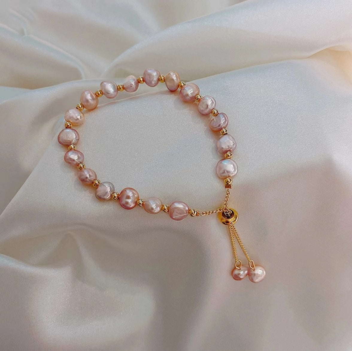 Women's Special-shaped Bead Bracelet: Add a Touch of Elegance to Your Style