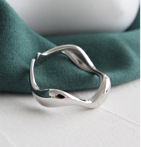 S925 Rings Ins Minimalist Irregular Wavy Glossy Ring For Women