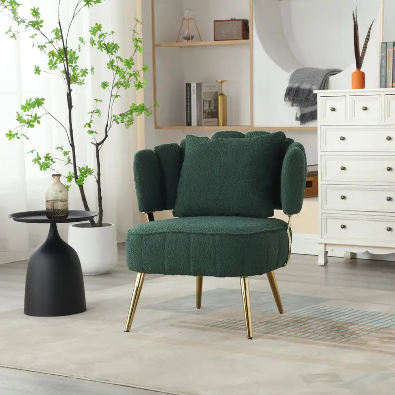 Modern Boucle Accent Chair: Tufted Upholstery & Metal Legs