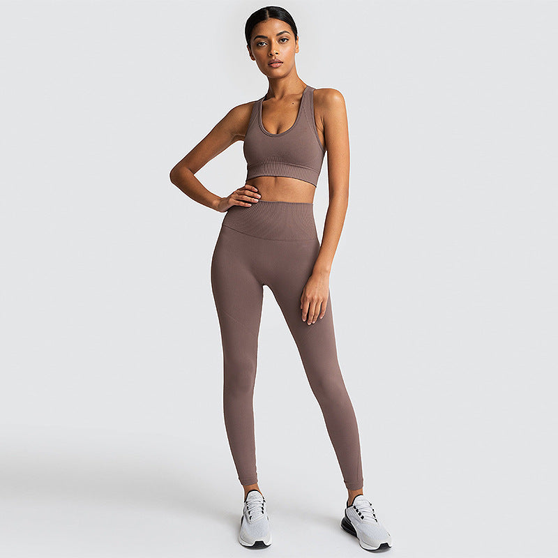 Seamless Gym Set Nylon Woman Sportswear: Elevate Your Workout Style