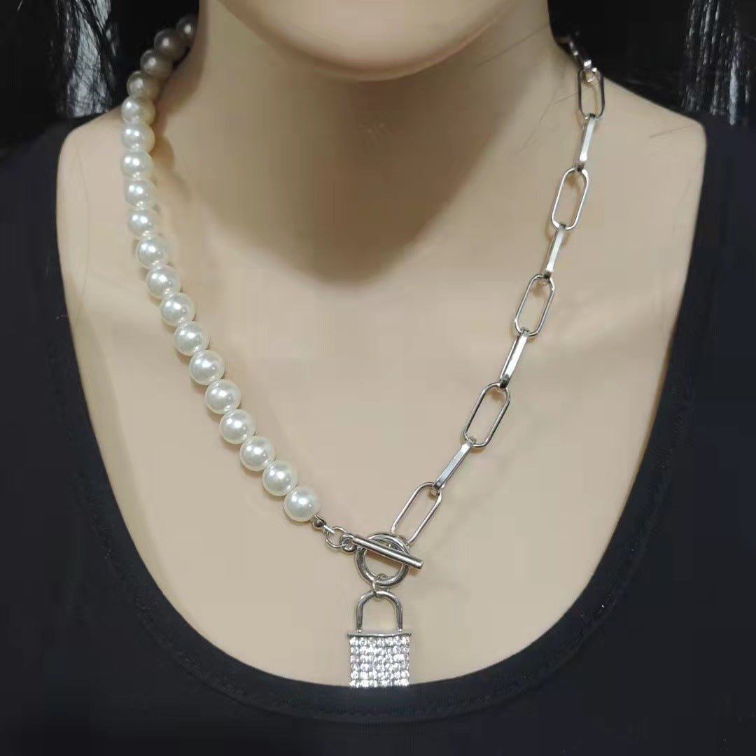 Simple Temperament Diamond Lock-shaped Pearl Necklace for Women
