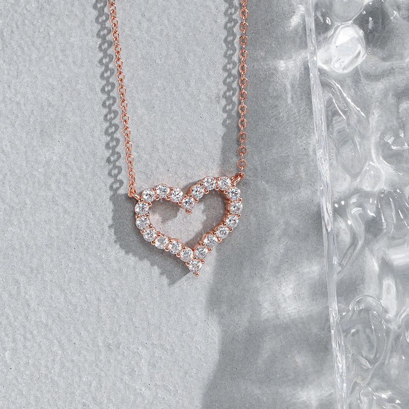 Exquisite Heart Necklace For Women - All-Matching Japanese Peach Heart Clavicle in Rose Gold