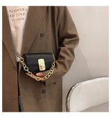 Niche Chain Shoulder Messenger Phone Bag