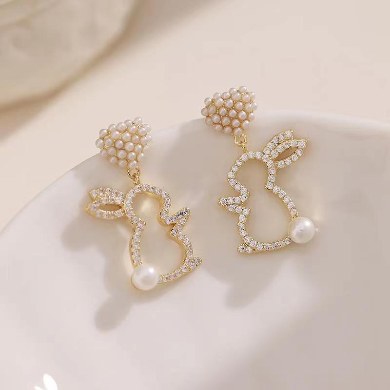Pearl Bunny For Women Silver Pin Earrings