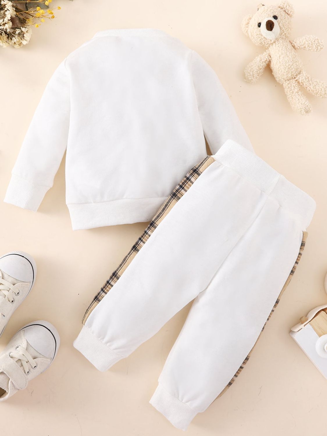 Baby Bear Graphic Sweatshirt and Joggers Set - Minihomy