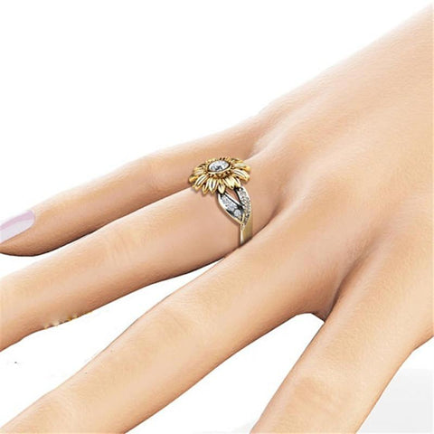 Gold-plated couple ring sunflower flower color separation zircon ring