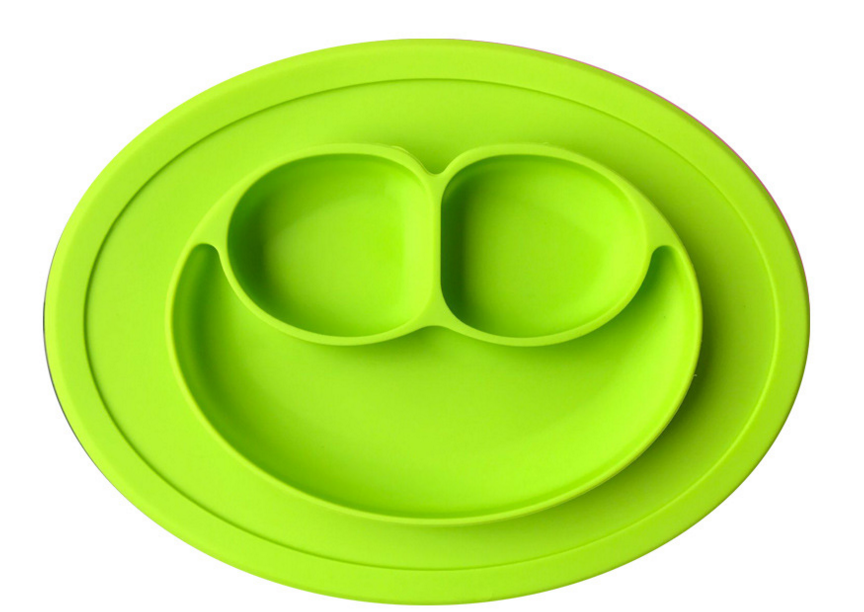 Children's meal pad with silicone smiling face plate