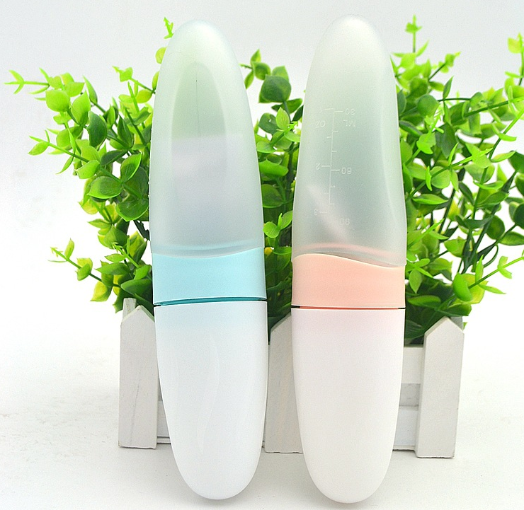 Baby Silicone Soft Head Rice Paste Spoon With Baffle Can Go Out To Carry Silicone Squeezed Food Supplement Bottle