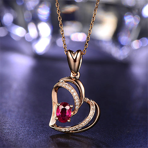 Jin Jiahua Elegant Heart-shaped Ruby Pendant Hollow Love Heart Full of Diamonds Three-dimensional Peach Heart Red Diamond Pendant Clavicle Chain