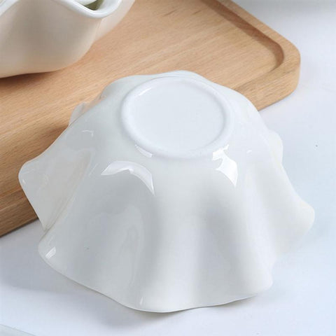 Creative Pure White Ceramic Bowl Crimp Sauce Dish