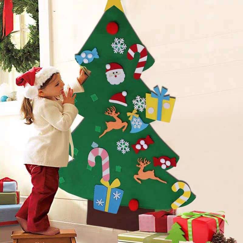 DIY Felt Christmas Tree With Three-dimensional