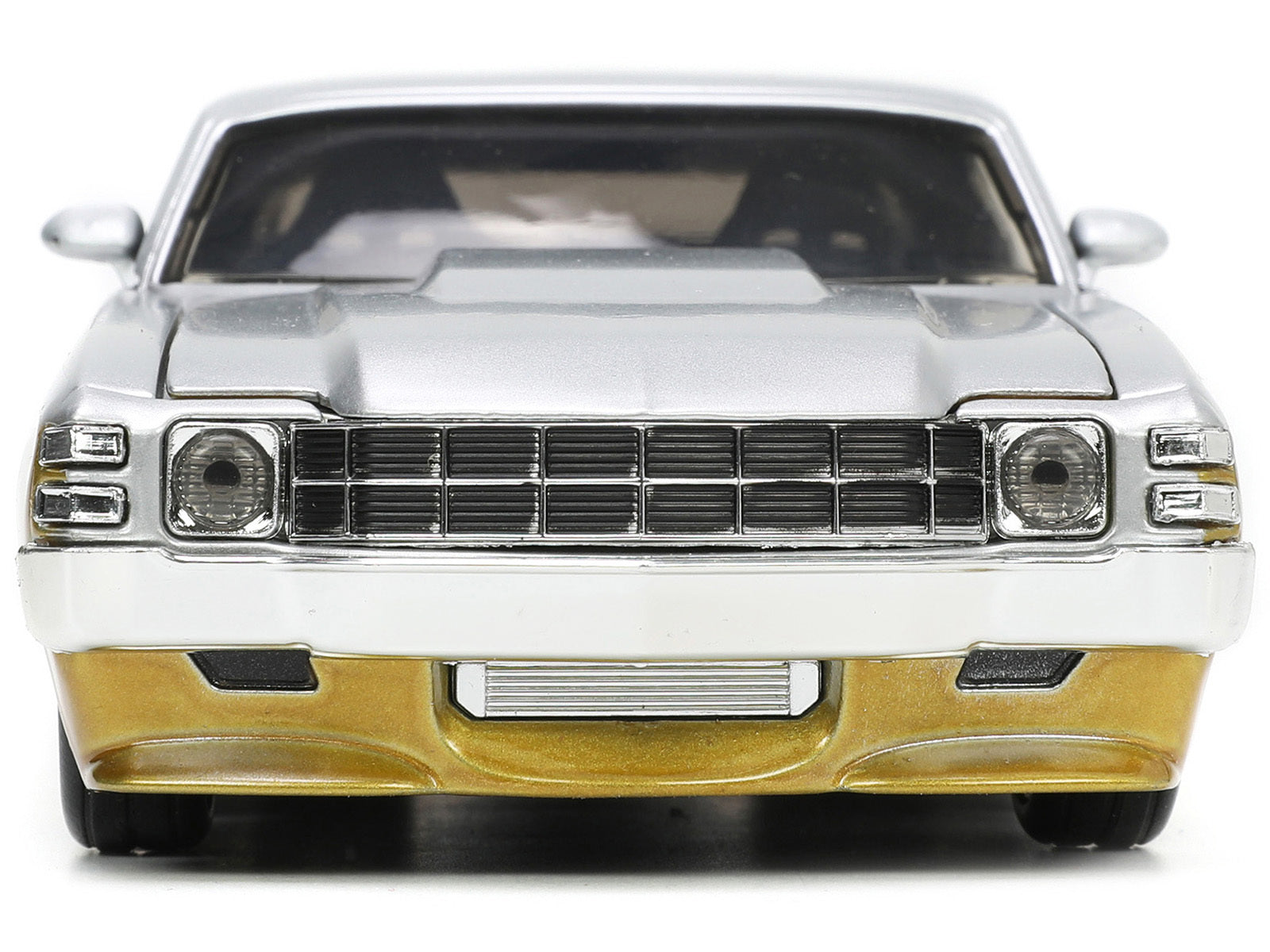 1970 Chevrolet Chevelle SS Gold and Silver Metallic "Bigtime Muscle" 1/24 Diecast Model Car by Jada - Minihomy