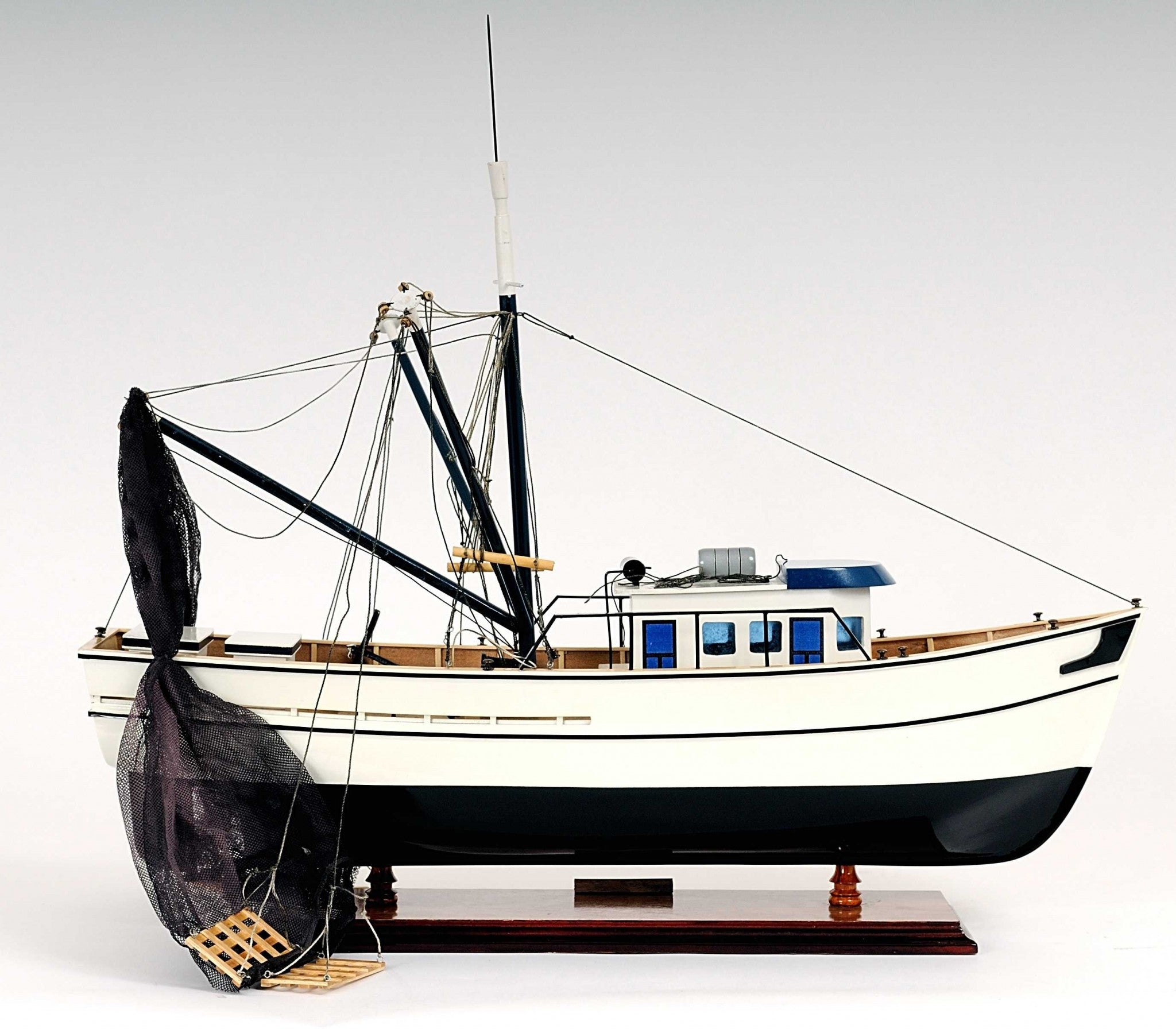 13.5" X 25" X 22" Shrimp Boat - Minihomy