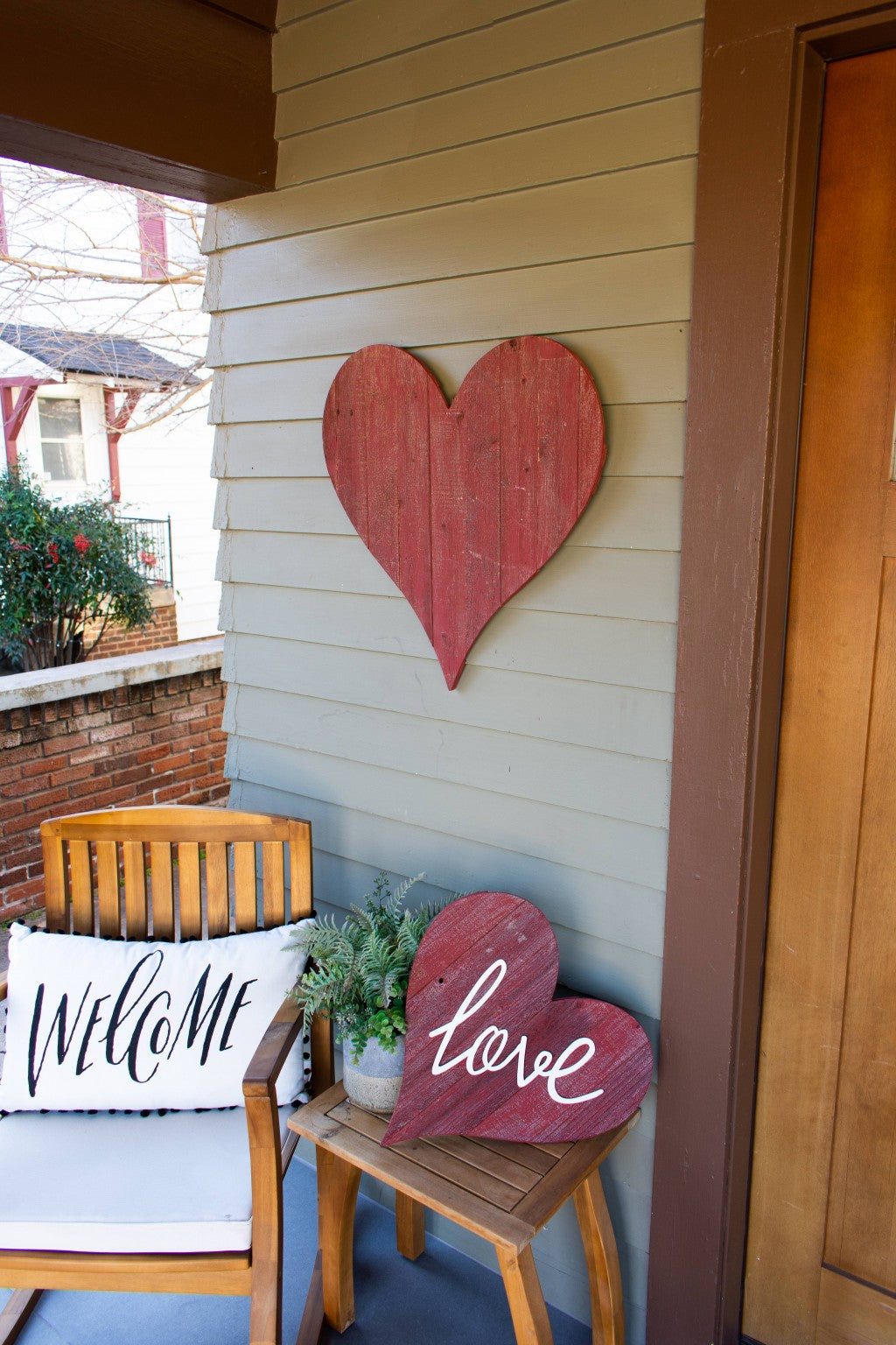 12" Farmhouse Red Wooden Heart - Minihomy