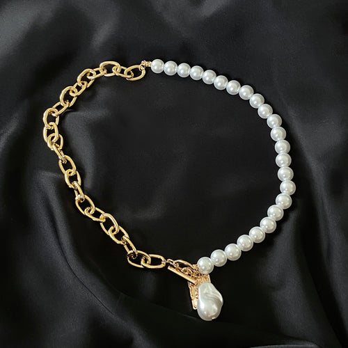 Pearl Retro Baroque Alloy Portrait Square Brand Necklace Women's Party Jewelry Accessories