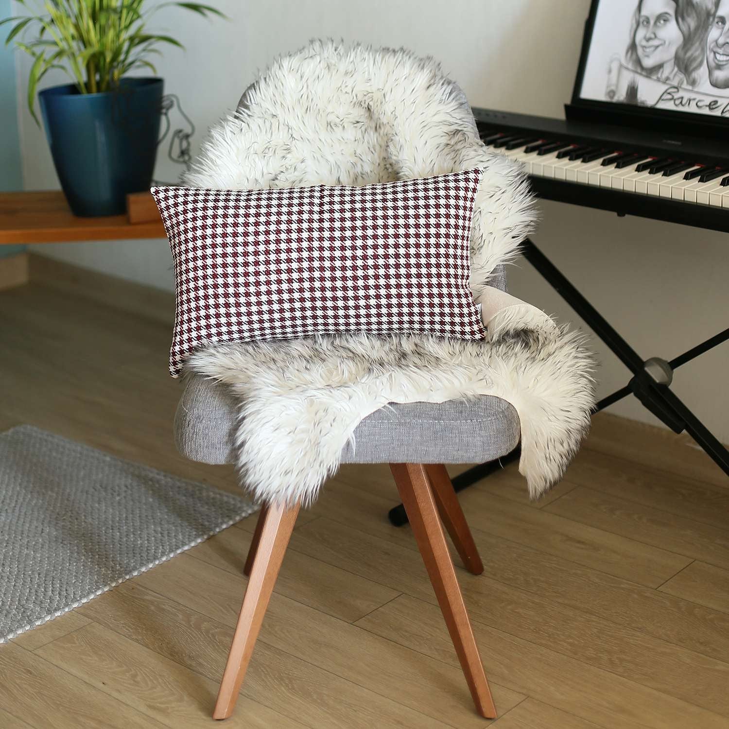 12" X 20" Red Houndstooth Zippered Handmade Polyester Lumbar Pillow Cover - Minihomy