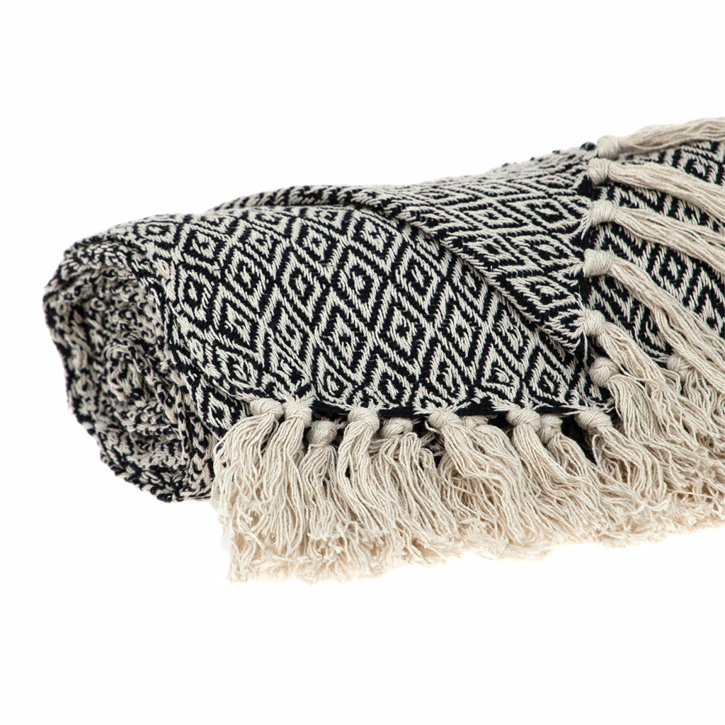 Boho Black and Beige Woven Diamond Pattern Throw with Tassels - Minihomy