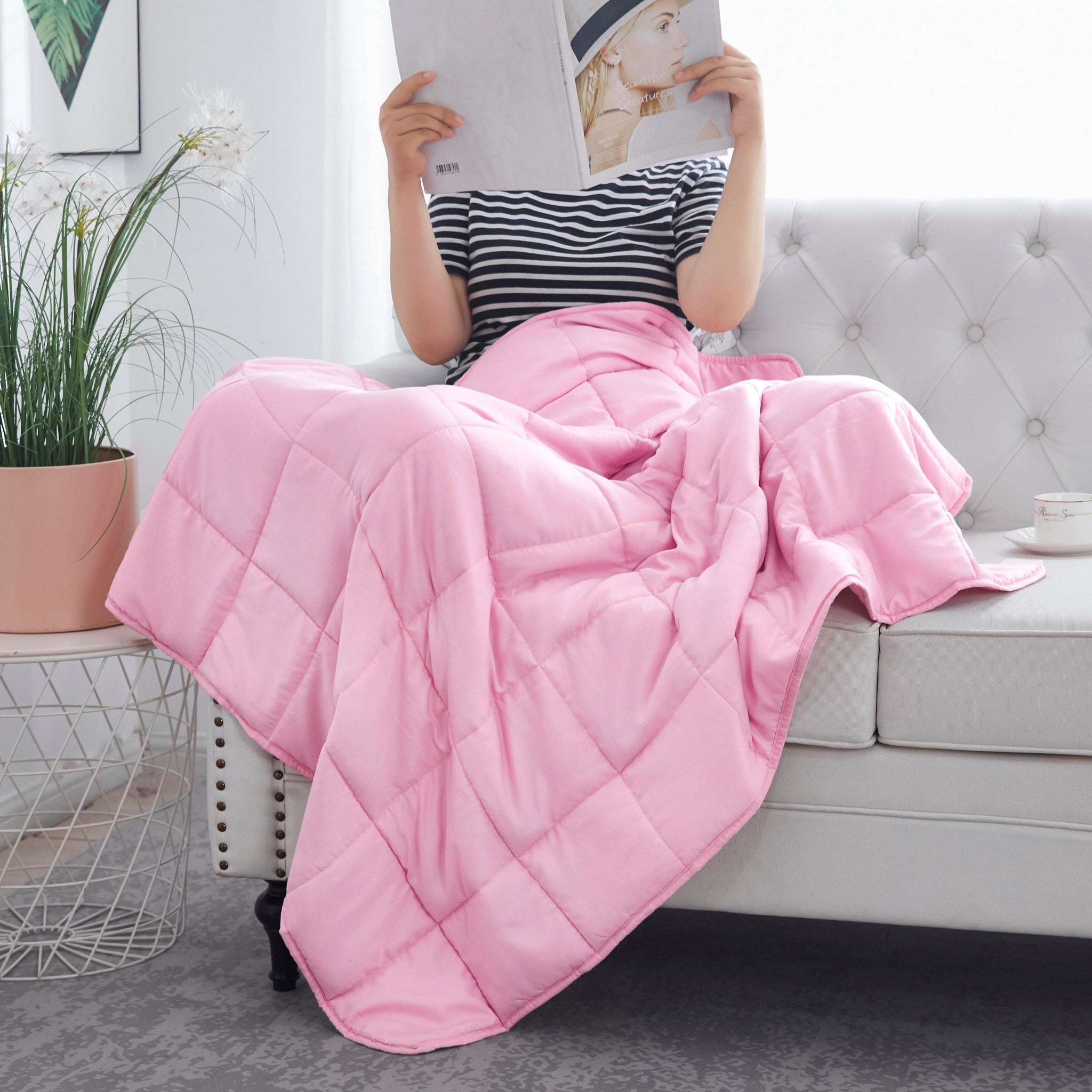 Pink Travel Weight Microfiber Throw Blanket - Minihomy