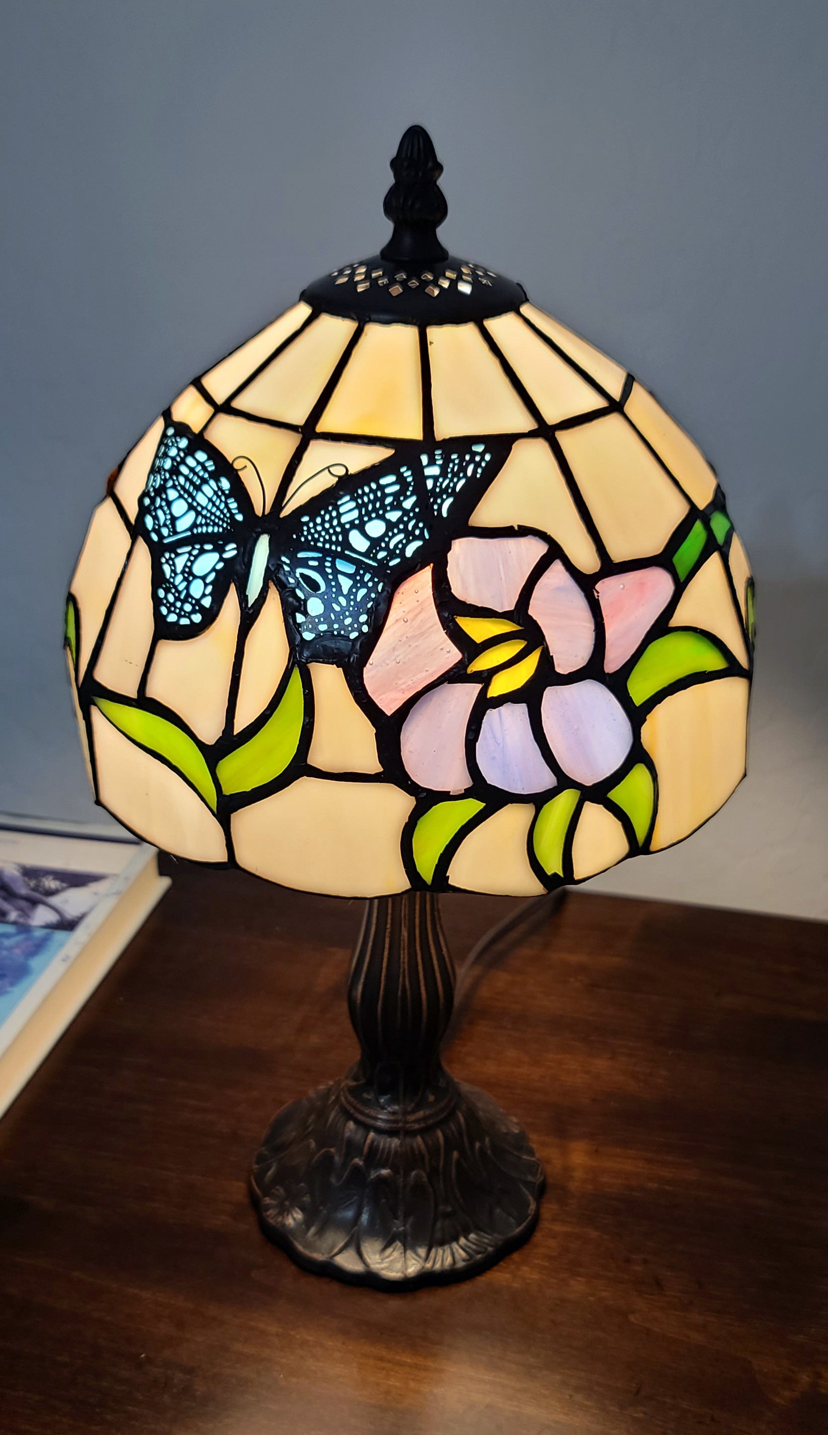 15" Tiffany Style Stained Glass Blue Butterfly Table Lamp - Minihomy