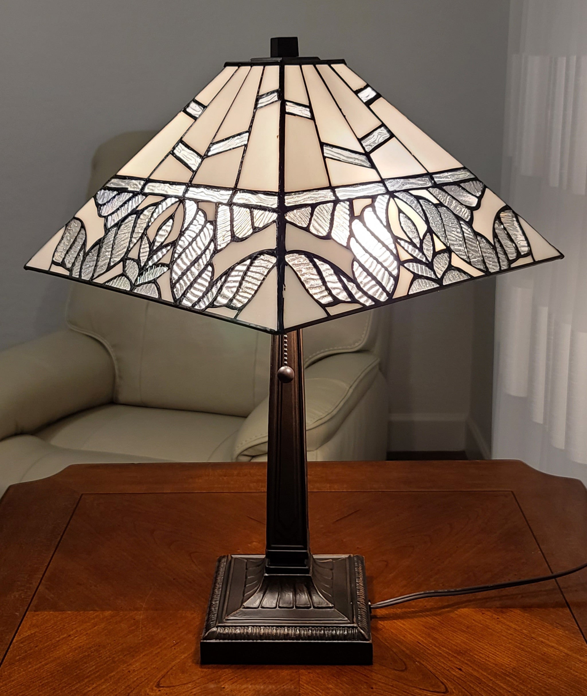 23" Stained Glass Leafy Vintage Two Light Mission Style Table Lamp - Minihomy