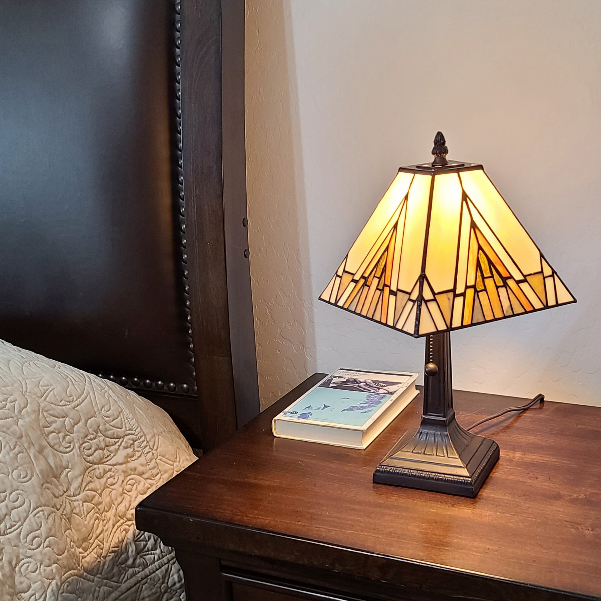 15" Tiffany Yellow and Amber Mission Style Table Lamp - Minihomy