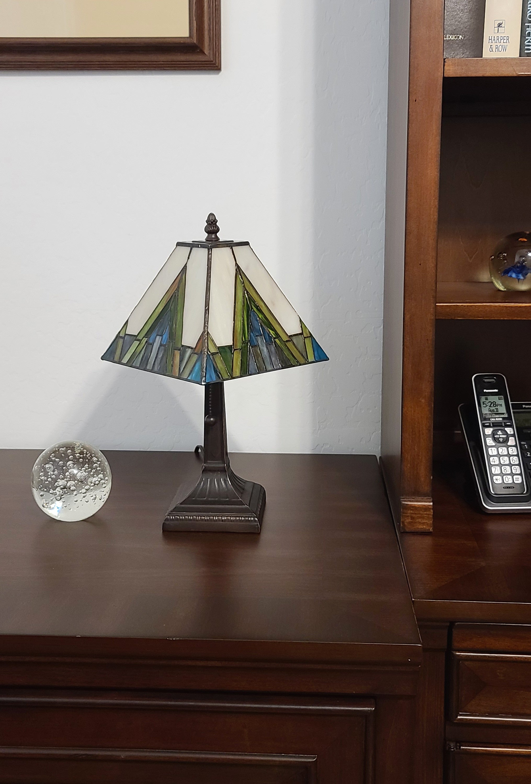 15" Tiffany White Yellow and Blue Mission Style  Table Lamp - Minihomy