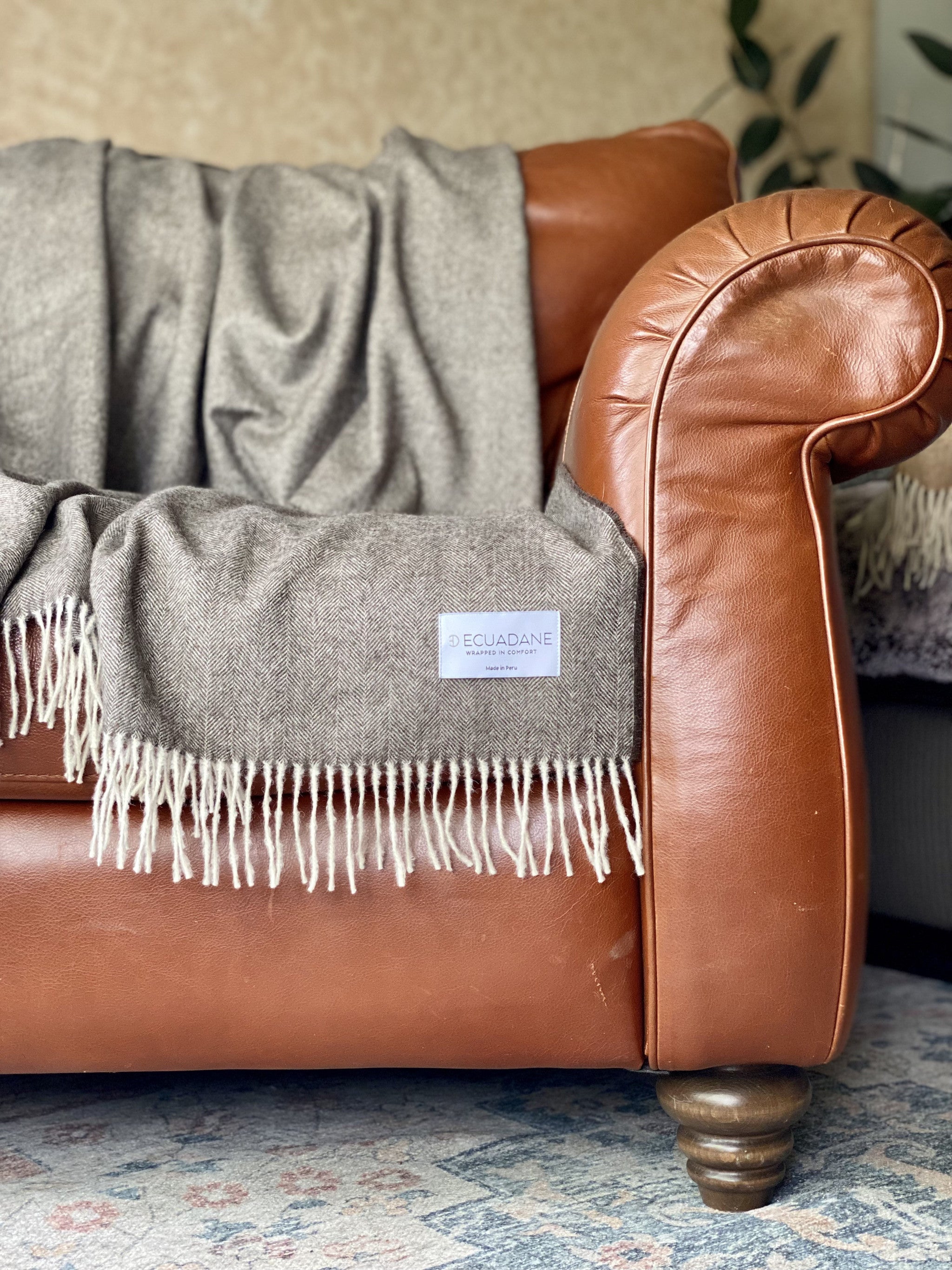 Brown And Ivory Woven Wool Reversable Throw - Minihomy