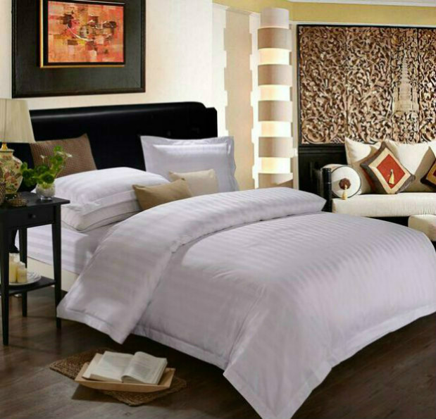 Four-piece hotel bedding