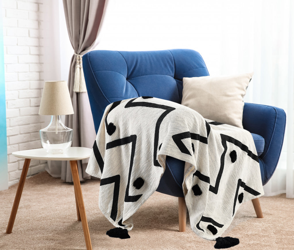 Black and White Woven Cotton Chevron Throw Blanket - Minihomy