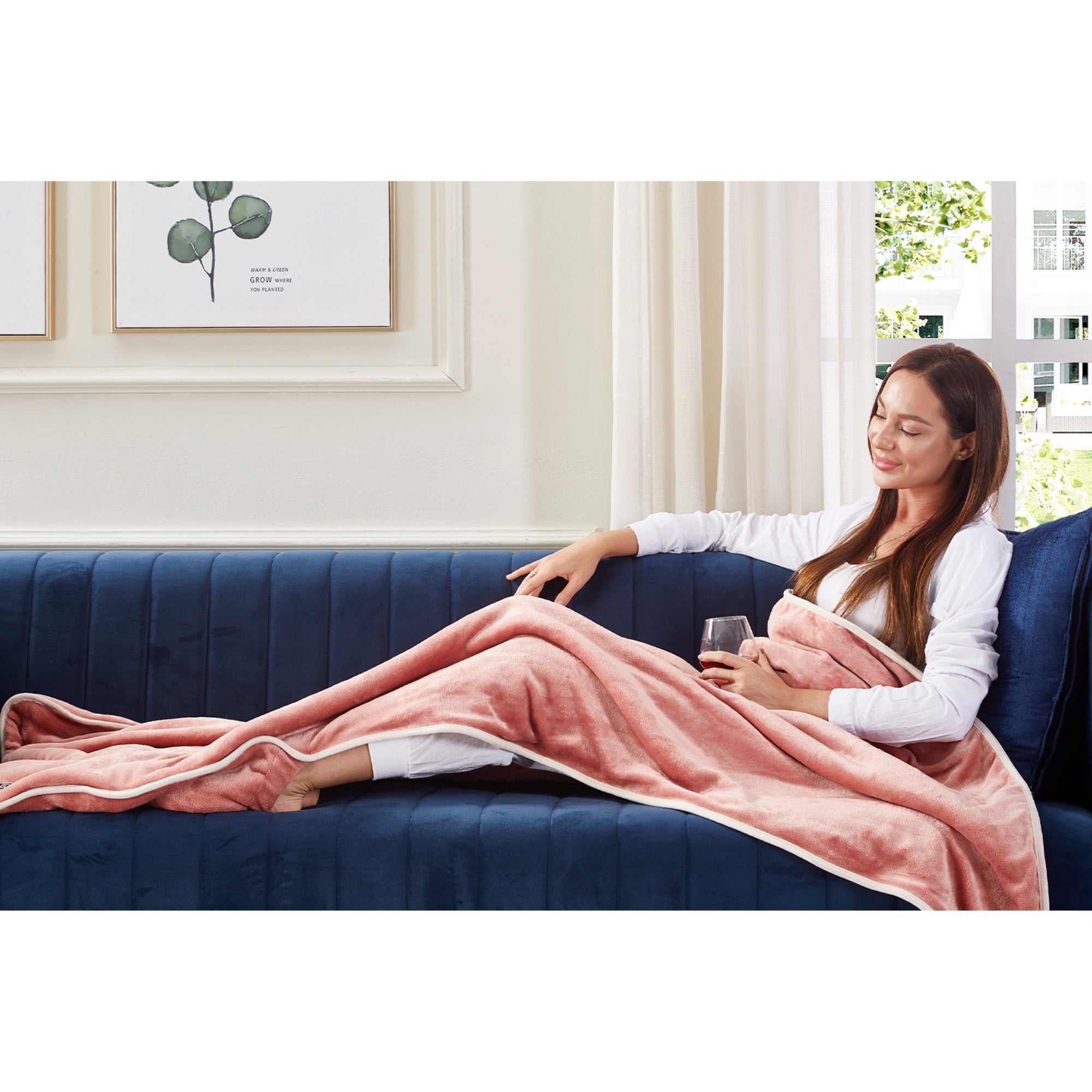 Blush Knitted PolYester Solid Color Plush Throw Blanket - Minihomy