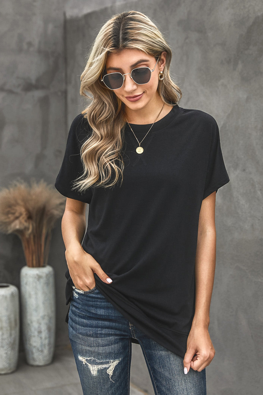 Round Neck Short Sleeve Solid Color Tee - Minihomy