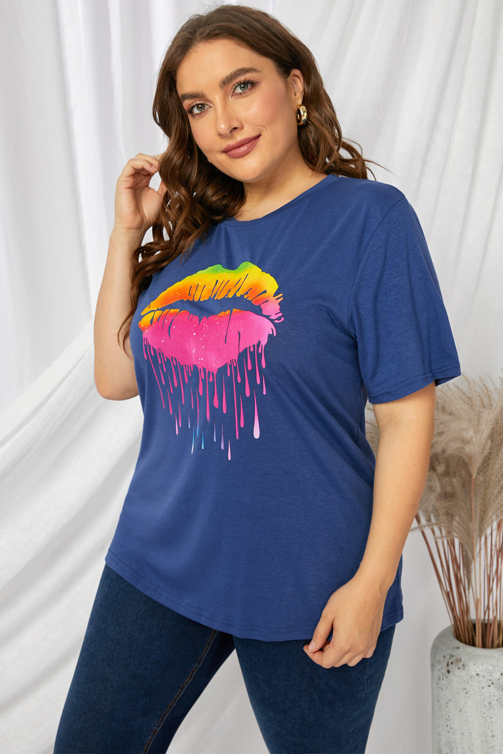 Plus Size Lip Graphic Tee Shirt - Minihomy