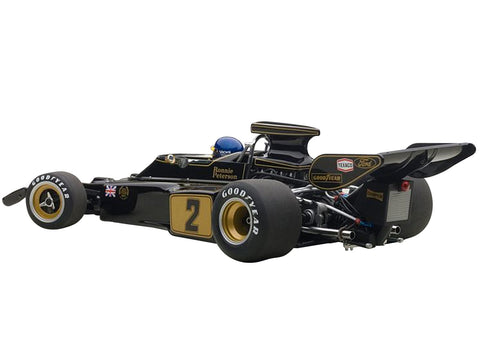 Lotus 72E 1973 Ronnie Peterson #2 with Driver Figurine in Cockpit 1/18 Model Car by Autoart