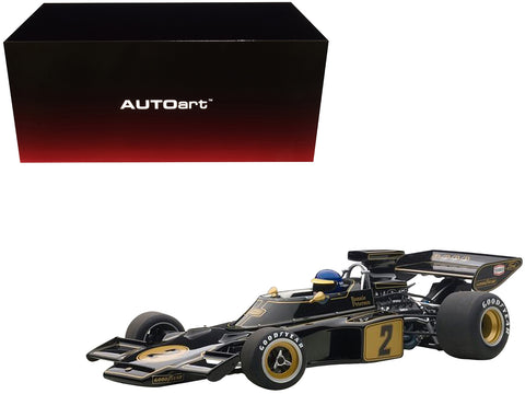 Lotus 72E 1973 Ronnie Peterson #2 with Driver Figurine in Cockpit 1/18 Model Car by Autoart