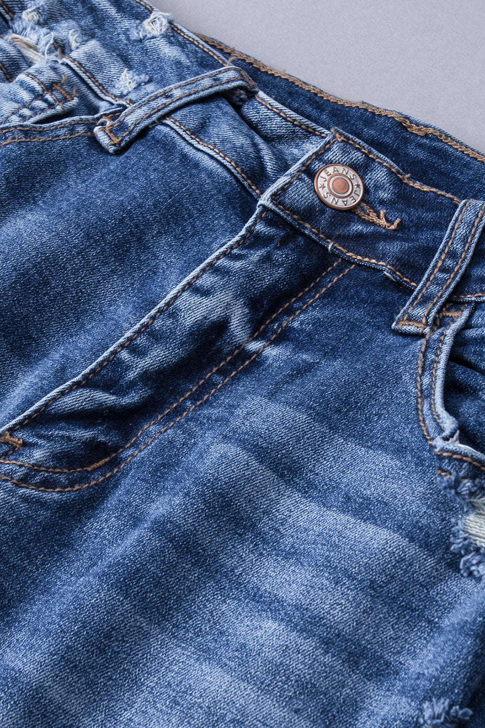 Distressed Flared Jeans with Pockets - Minihomy