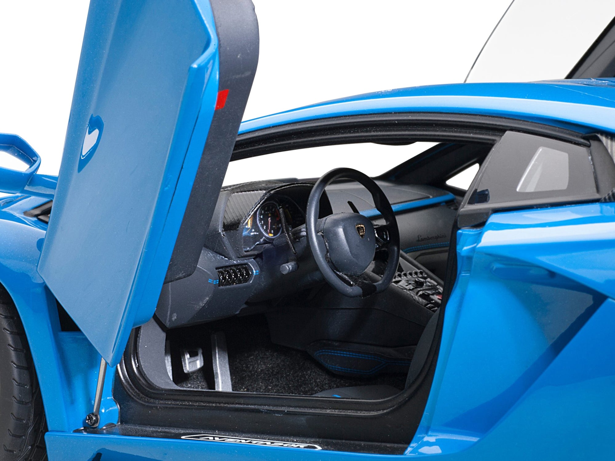 Lamborghini Aventador S Blu Nila/ Pearl Blue 1/18 Model Car by Autoart - Minihomy