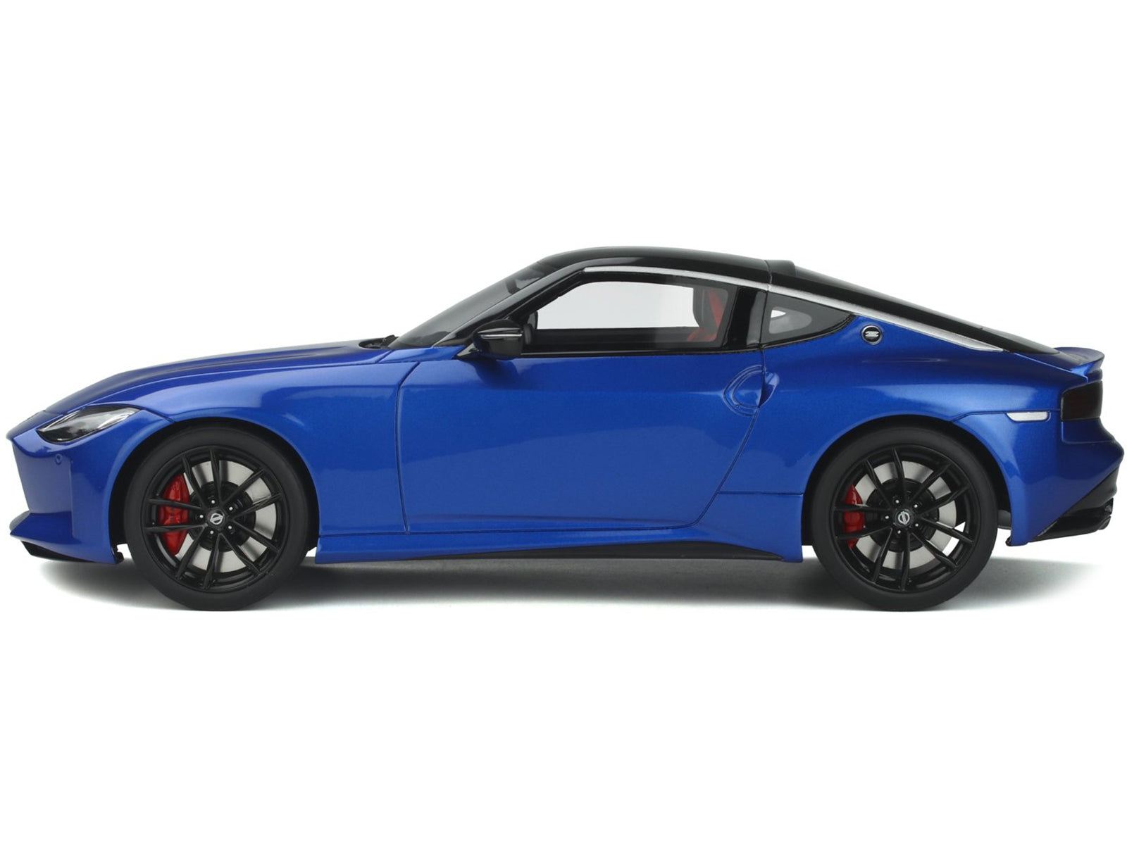 Nissan Z Blue Metallic with Black Top 1/18 Model Car by GT Spirit - Minihomy